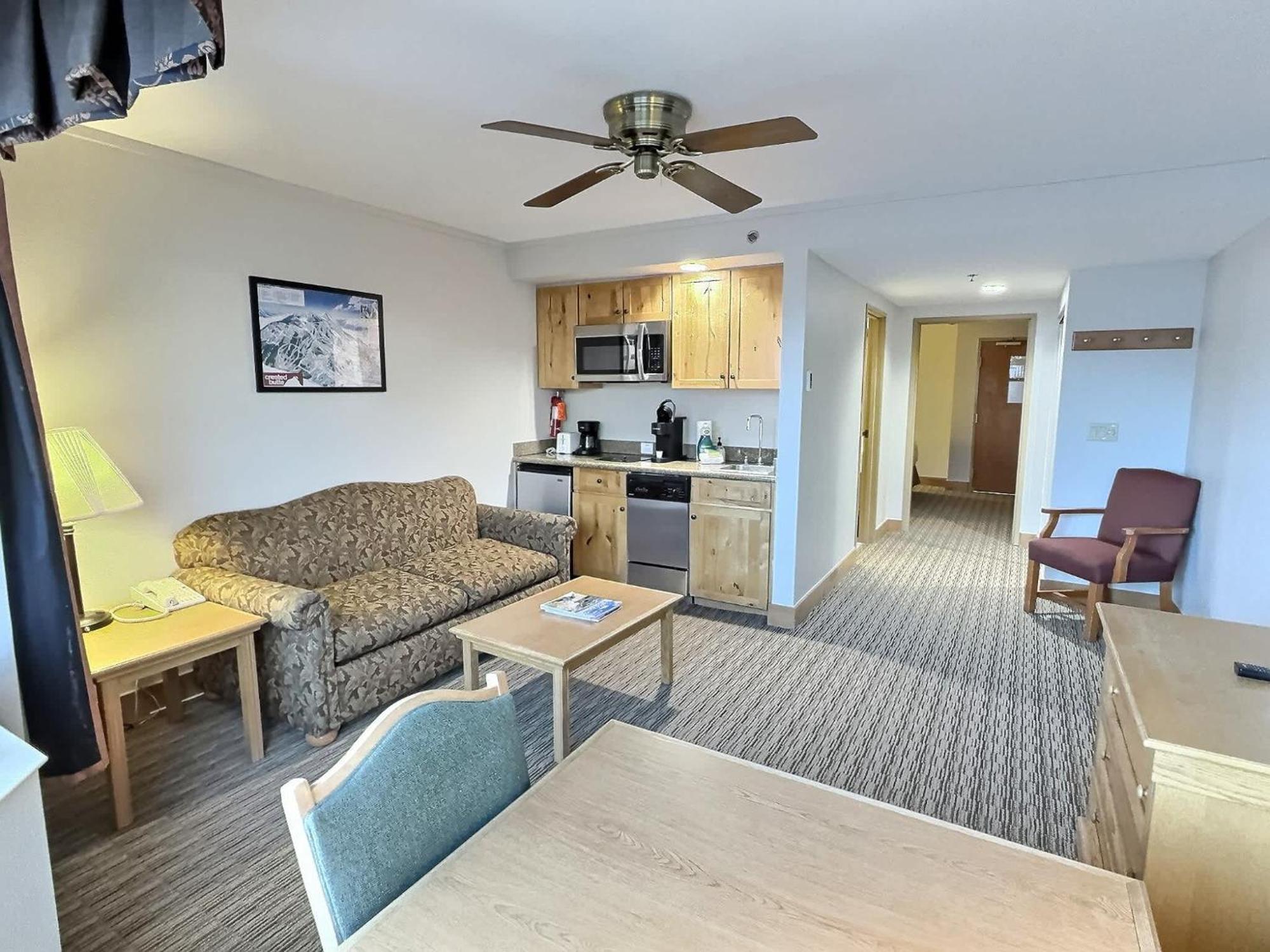 קרסטד באט Studio 565 Perfect Location With Pool And Hot Tub מראה חיצוני תמונה