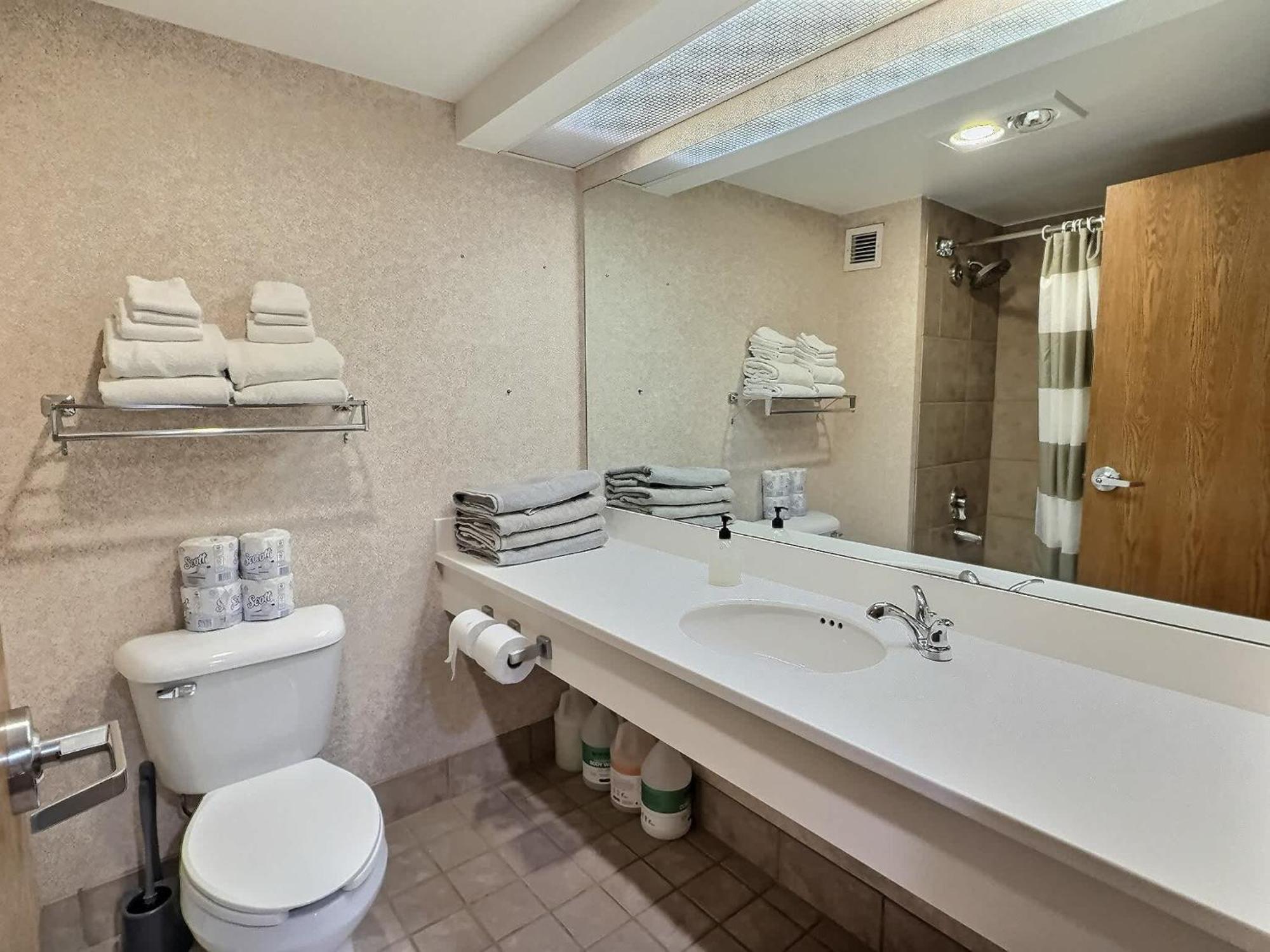 קרסטד באט Studio 565 Perfect Location With Pool And Hot Tub מראה חיצוני תמונה
