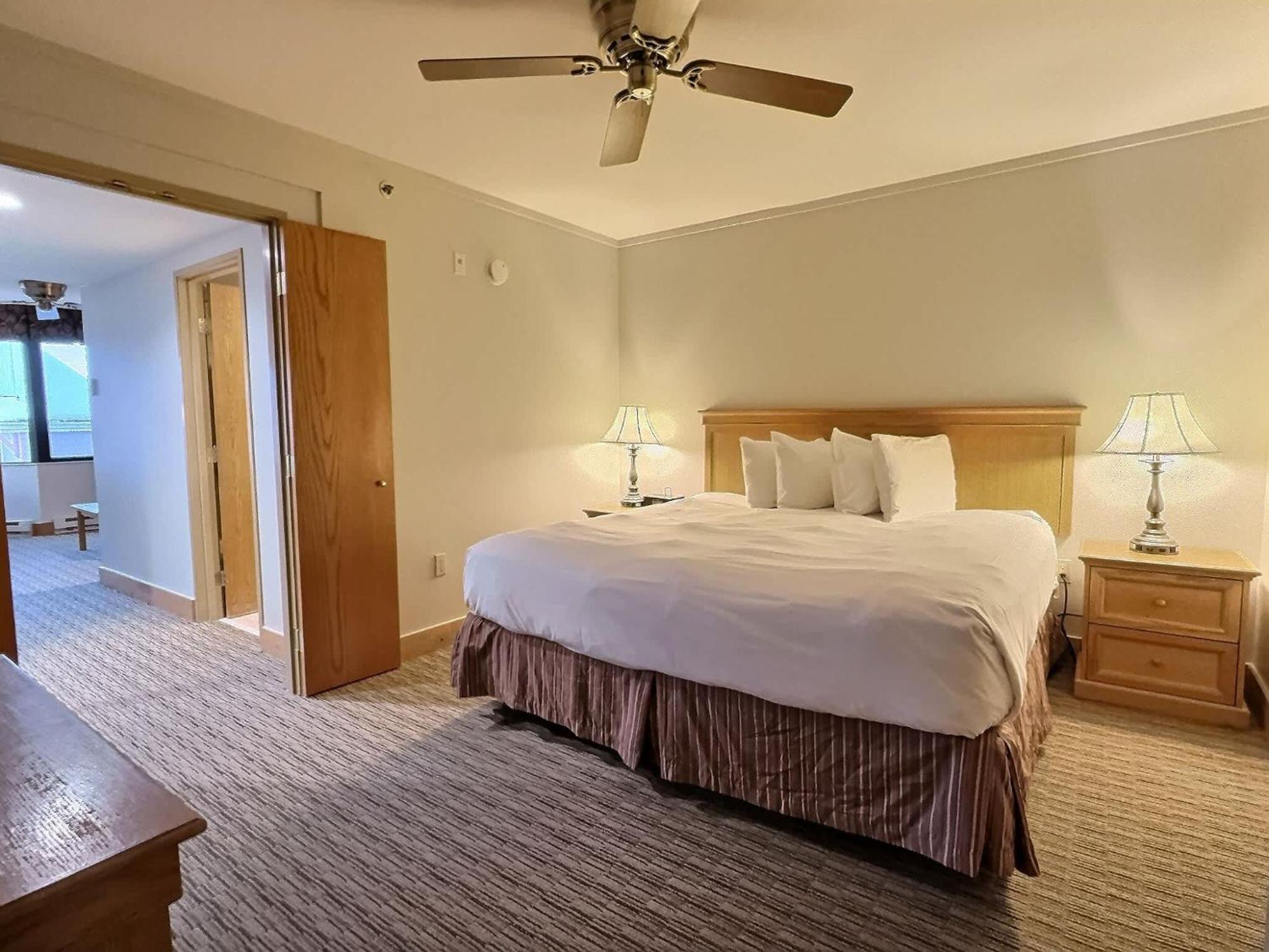 קרסטד באט Studio 565 Perfect Location With Pool And Hot Tub מראה חיצוני תמונה