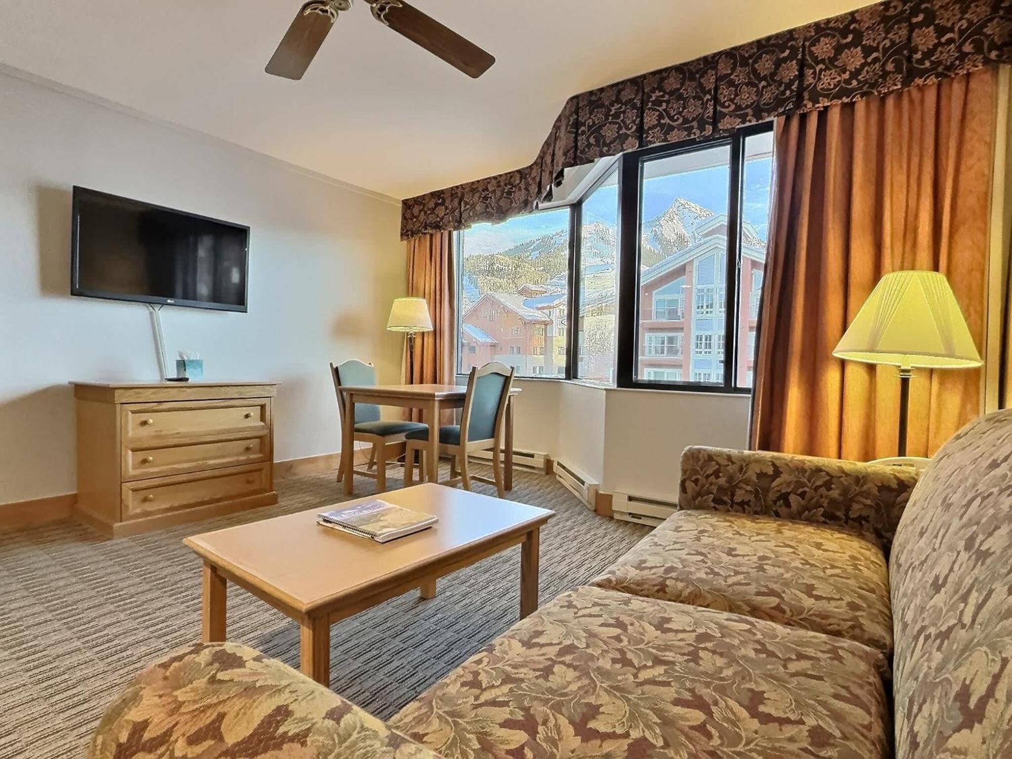 קרסטד באט Studio 565 Perfect Location With Pool And Hot Tub מראה חיצוני תמונה